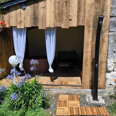 De Charme Avec Terrasse, Proche Circuit 24h Et Zoo De La Fleche, Ideal Pour 4 Pers. - Fr-1-410-438 בית כפרי *